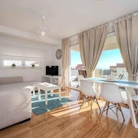 Blue Sky, Modern Sea View Apartment Novalja Kültér fotó